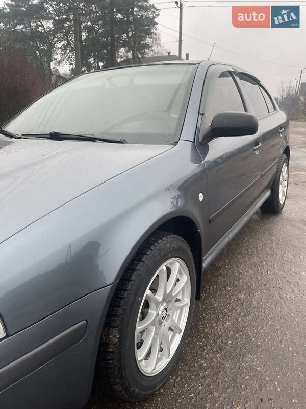 Лифтбек Skoda Octavia 2003 в Богодухове фото 2 Лифтбек Skoda Octavia 2003 в Богодухове