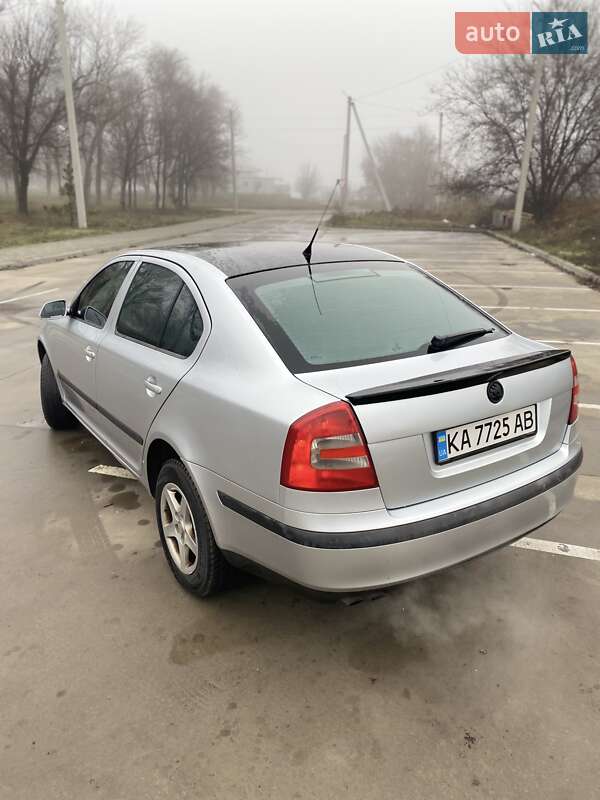 Лифтбек Skoda Octavia 2008 в Днепре