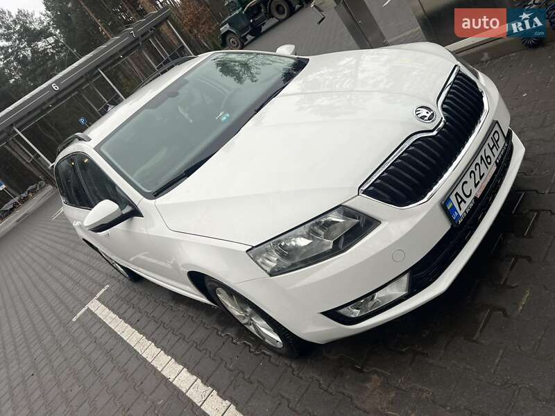 Универсал Skoda Octavia 2015 в Маневичах
