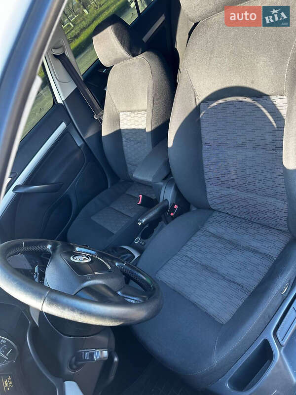 Универсал Skoda Octavia 2011 в Каменском