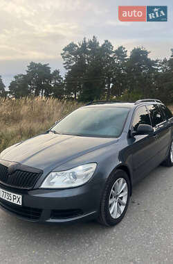 Універсал Skoda Octavia 2009 в Вишгороді