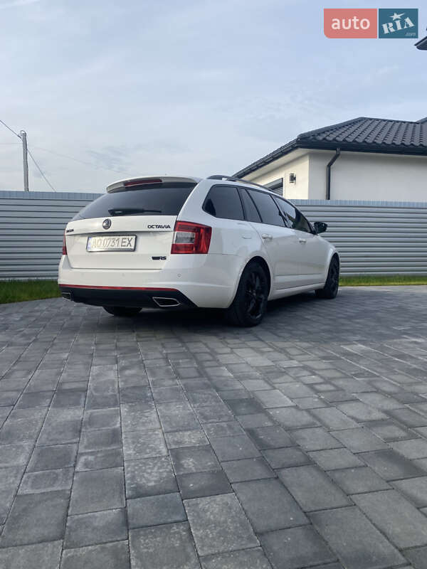 Универсал Skoda Octavia 2015 в Ужгороде