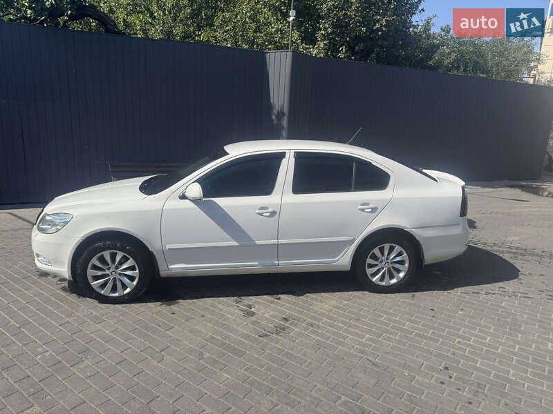 Лифтбек Skoda Octavia 2012 в Днепре фото Лифтбек Skoda Octavia 2012 в Днепре