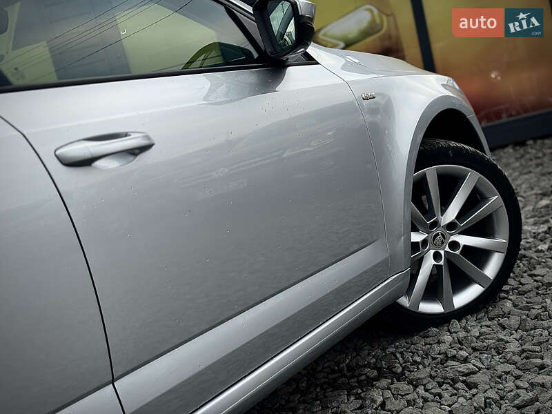 Универсал Skoda Octavia 2019 в Стрые