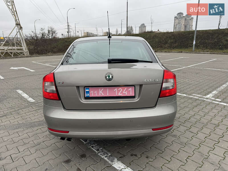 Ліфтбек Skoda Octavia 2010 в Києві