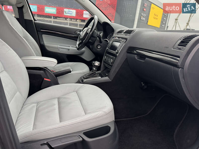 Ліфтбек Skoda Octavia 2010 в Києві