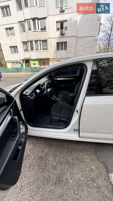 Универсал Skoda Octavia 2019 в Киеве