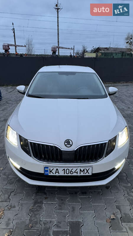 Универсал Skoda Octavia 2019 в Киеве