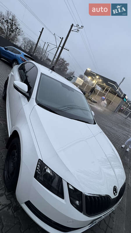 Универсал Skoda Octavia 2019 в Киеве