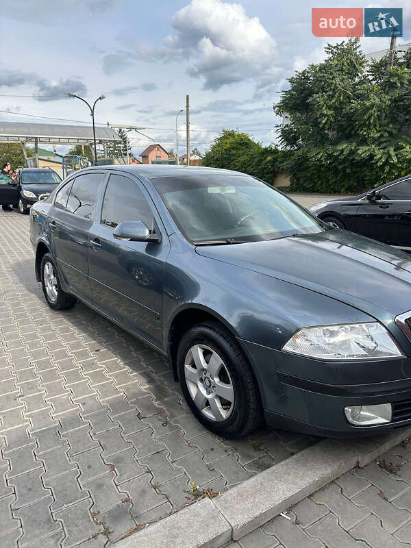 Лифтбек Skoda Octavia 2006 в Одессе