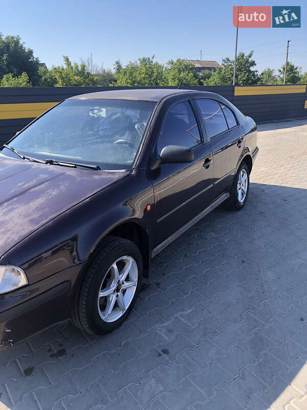Лифтбек Skoda Octavia 2000 в Николаеве