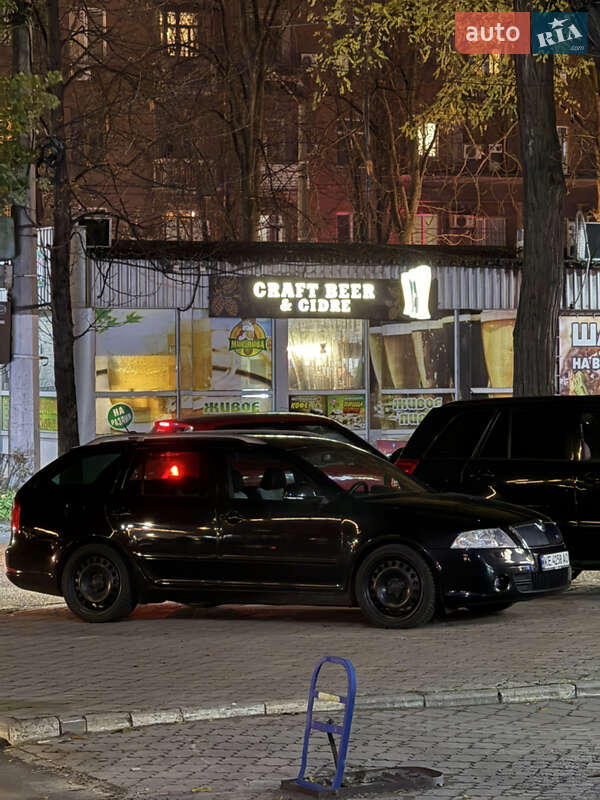 Універсал Skoda Octavia 2009 в Дніпрі