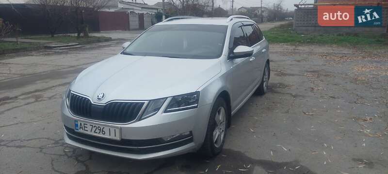 Универсал Skoda Octavia 2019 в Днепре