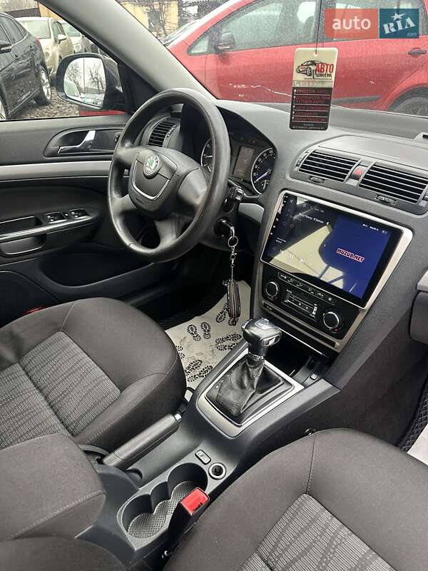 Лифтбек Skoda Octavia 2011 в Смеле