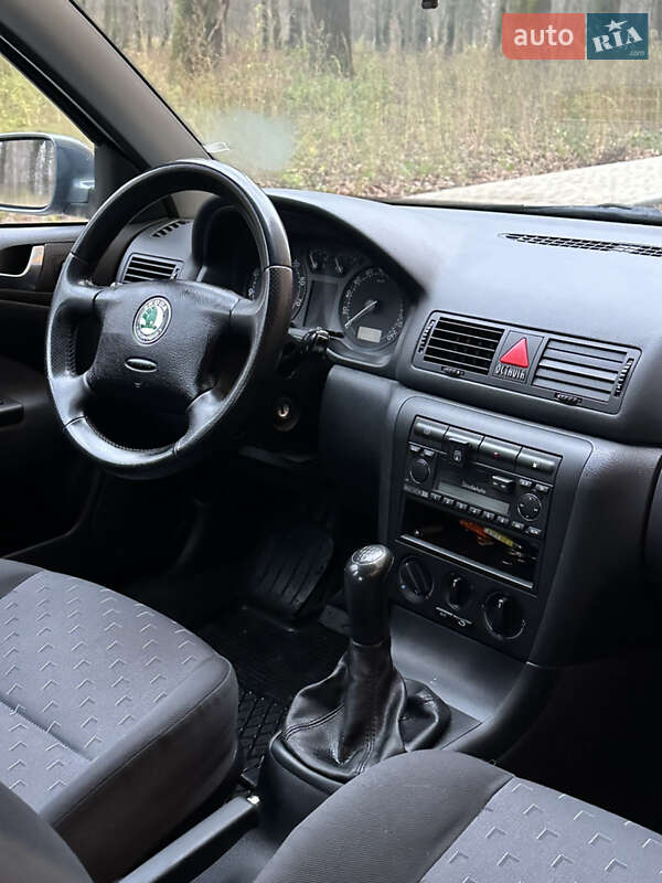 Лифтбек Skoda Octavia 2004 в Виннице