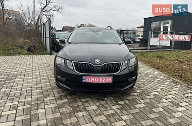 Универсал Skoda Octavia 2017 в Староконстантинове