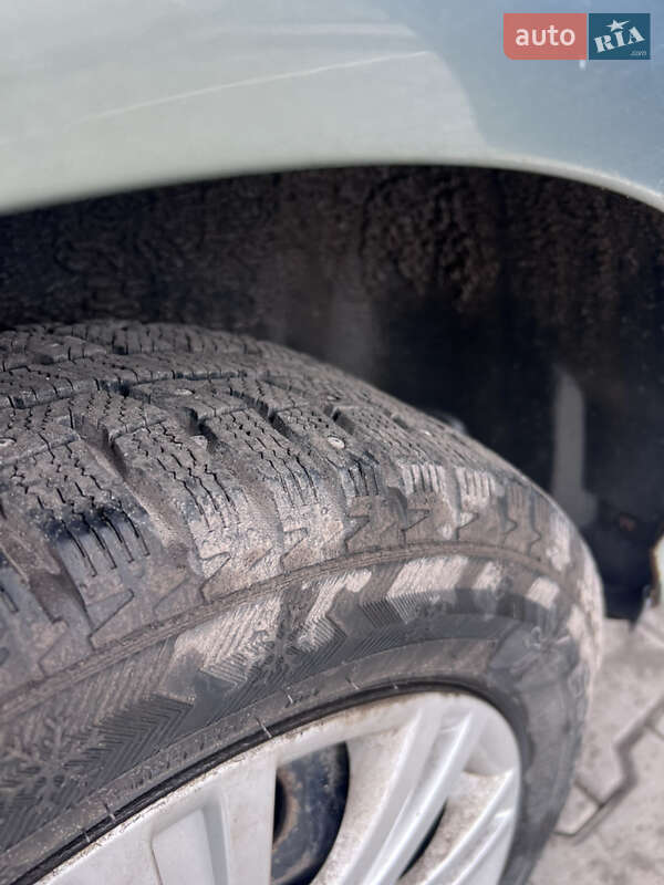 Лифтбек Skoda Octavia 2002 в Золочеве