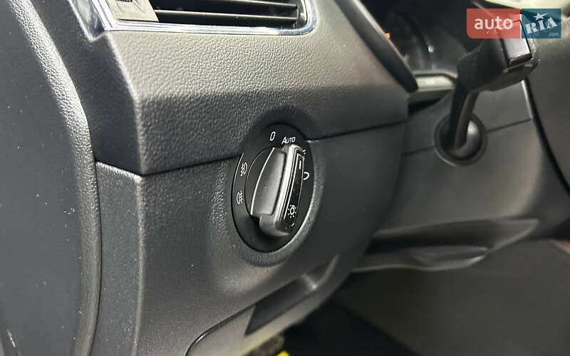 Універсал Skoda Octavia 2016 в Чернівцях