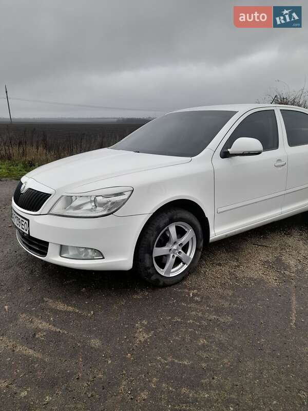 Лифтбек Skoda Octavia 2011 в Кропивницком