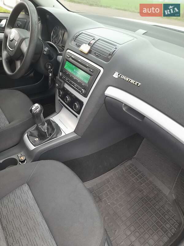 Лифтбек Skoda Octavia 2011 в Кропивницком