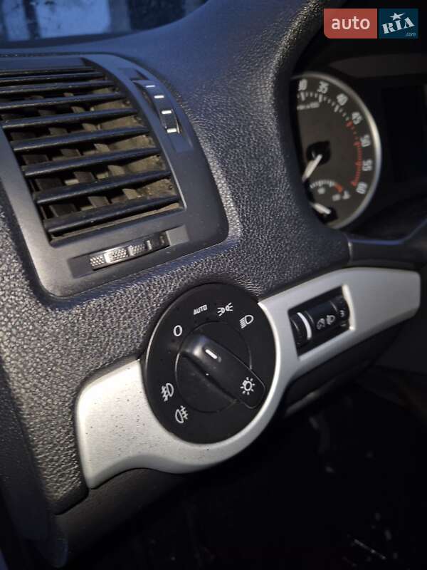 Универсал Skoda Octavia 2010 в Киверцах