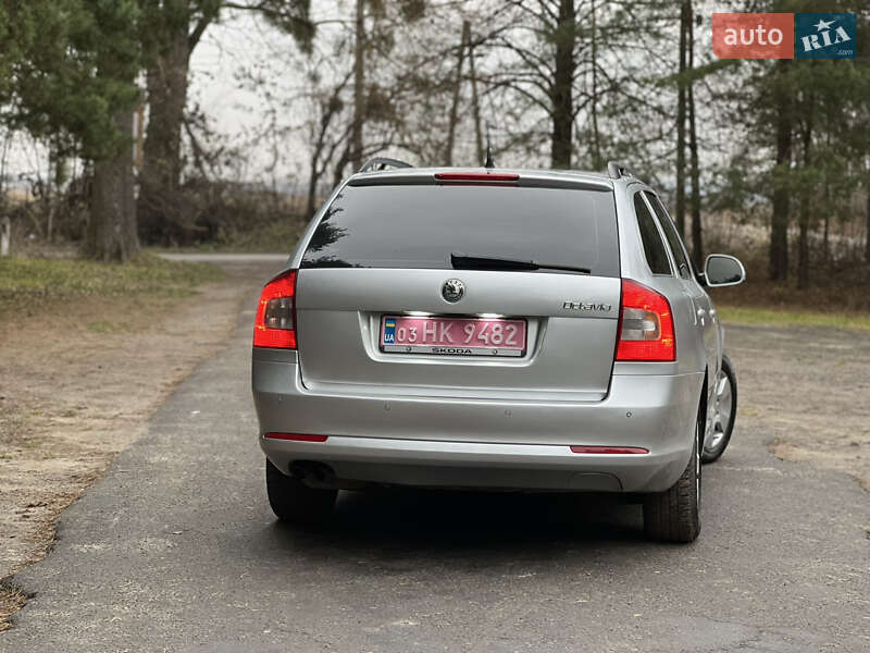 Універсал Skoda Octavia 2010 в Демидівці