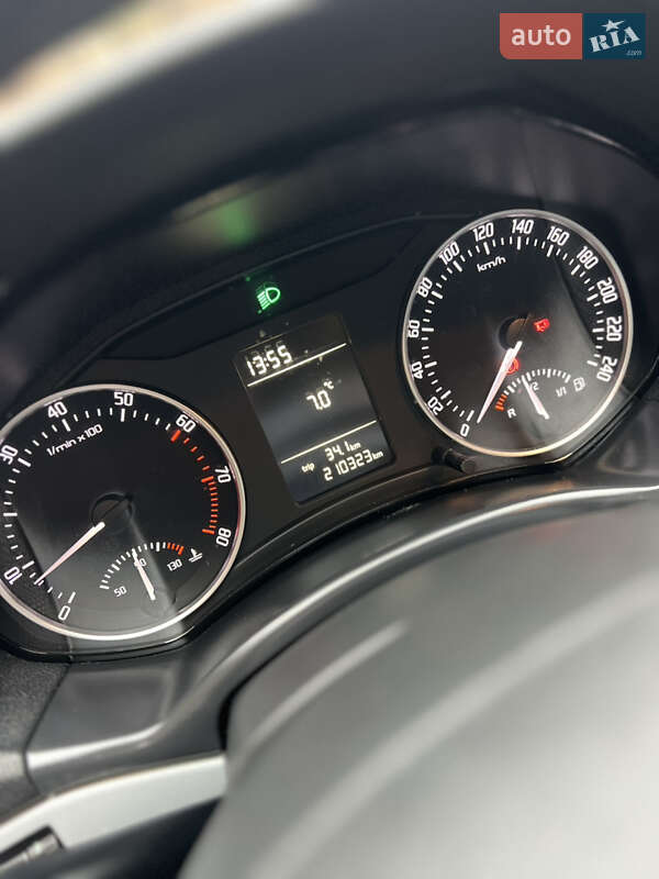 Універсал Skoda Octavia 2010 в Демидівці