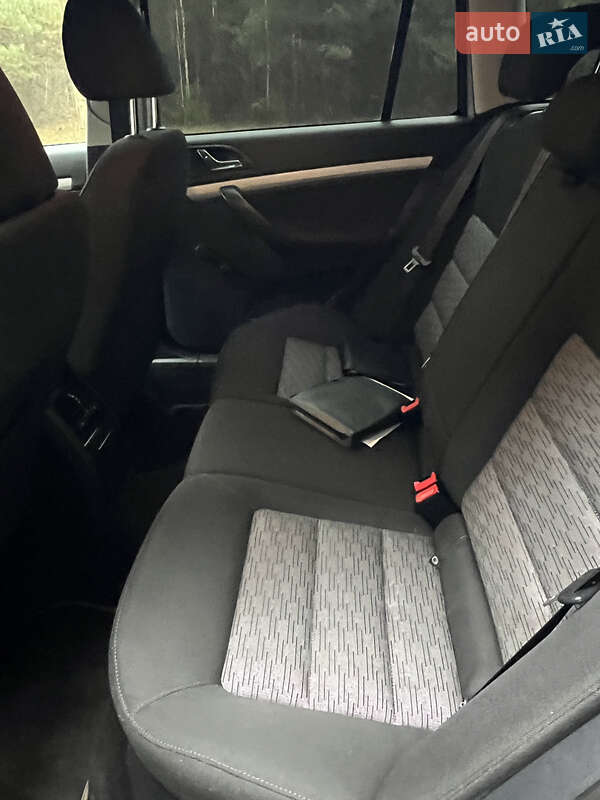 Універсал Skoda Octavia 2010 в Демидівці