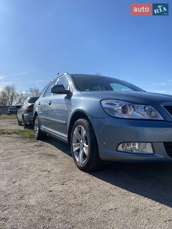 Універсал Skoda Octavia 2010 в Києві фото 10 Універсал Skoda Octavia 2010 в Києві