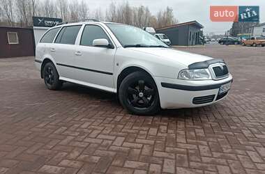 Универсал Skoda Octavia 2009 в Ровно