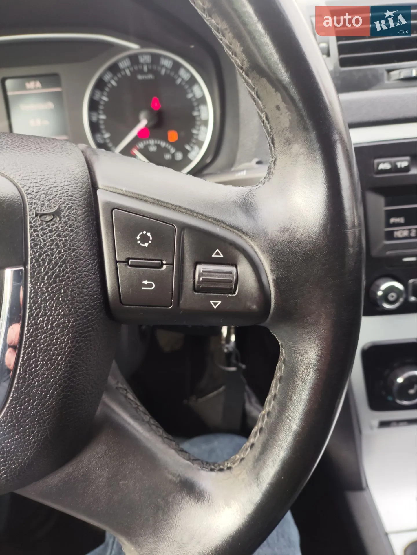 2011 Skoda Octavia - мініатюра 45