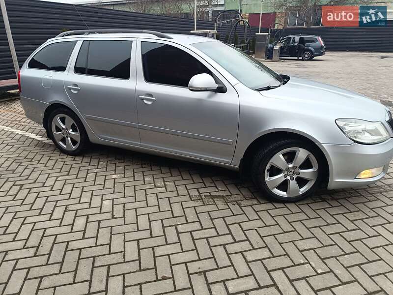 Універсал Skoda Octavia 2011 в Івано-Франківську