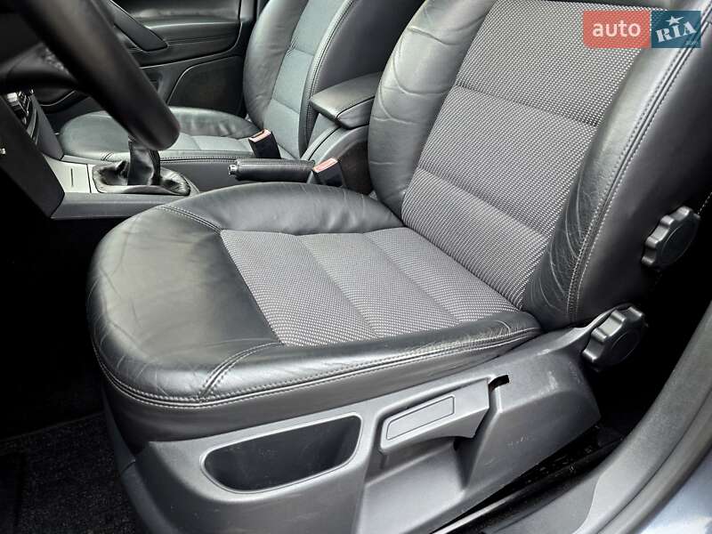 Универсал Skoda Octavia 2011 в Полтаве