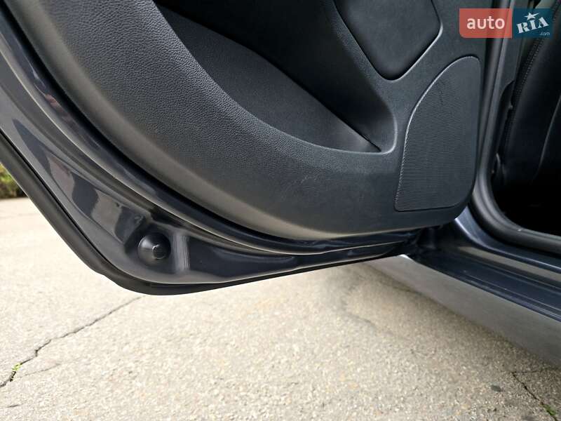 Универсал Skoda Octavia 2011 в Полтаве