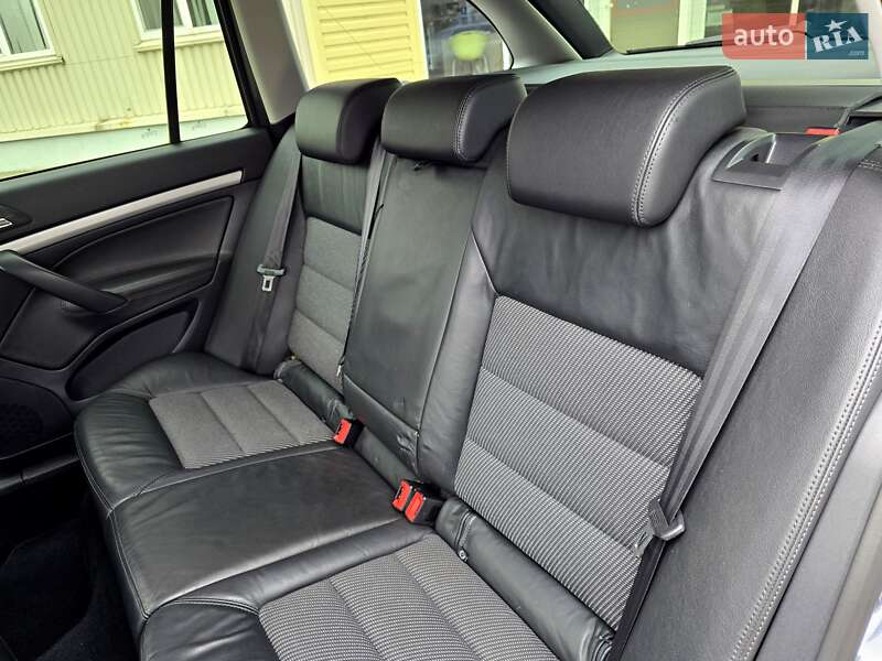 Универсал Skoda Octavia 2011 в Полтаве