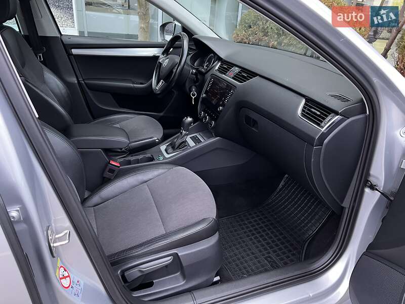 Универсал Skoda Octavia 2017 в Ровно