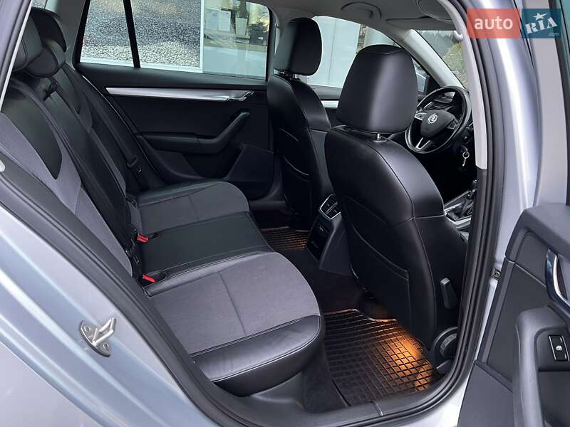 Универсал Skoda Octavia 2017 в Ровно