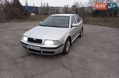 Ліфтбек Skoda Octavia 2006 в Дніпрі