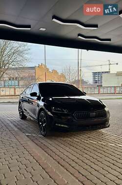 Ліфтбек Skoda Octavia 2020 в Ужгороді