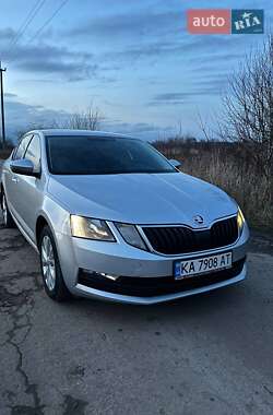 Ліфтбек Skoda Octavia 2020 в Луцьку
