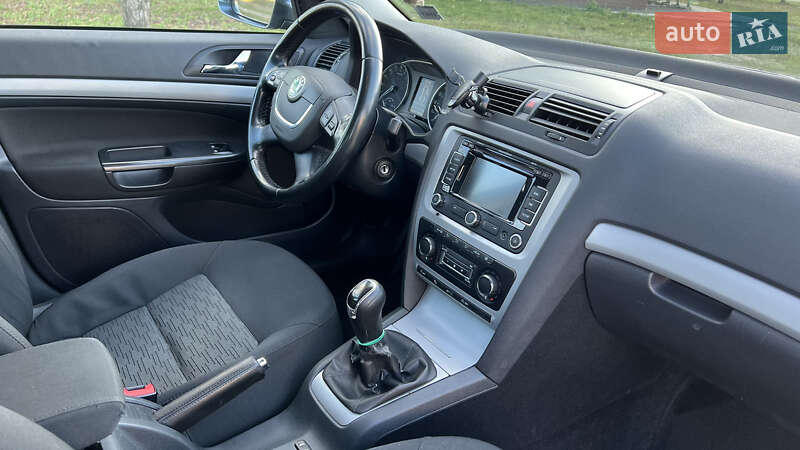 Универсал Skoda Octavia 2012 в Киеве фото 16 Универсал Skoda Octavia 2012 в Киеве