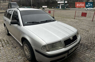 Універсал Skoda Octavia 2001 в Первомайську