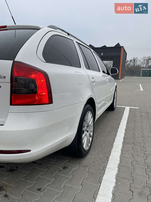 Универсал Skoda Octavia 2009 в Виннице