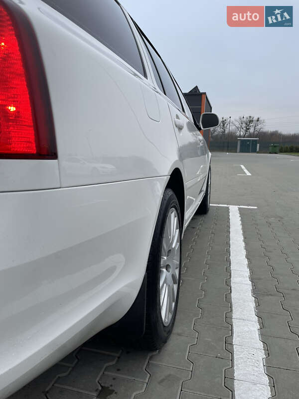 Универсал Skoda Octavia 2009 в Виннице