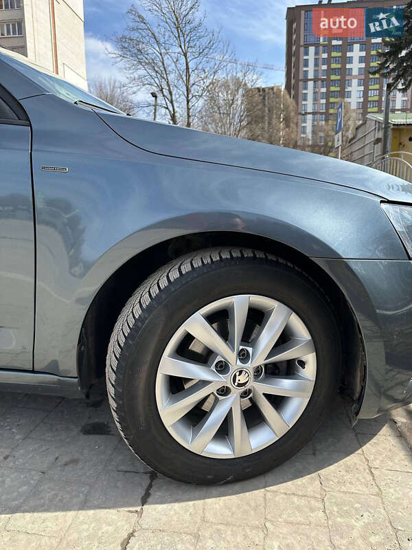 Лифтбек Skoda Octavia 2017 в Тернополе