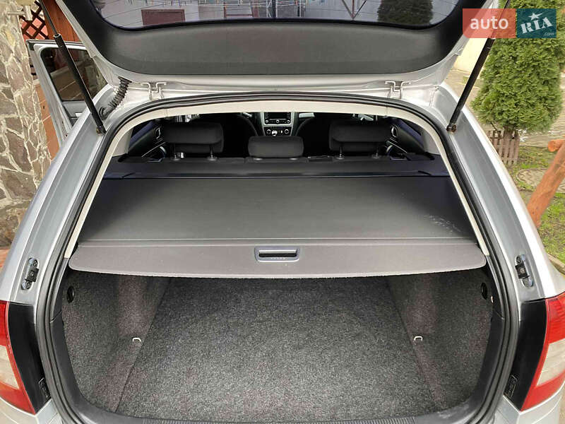 Універсал Skoda Octavia 2012 в Львові