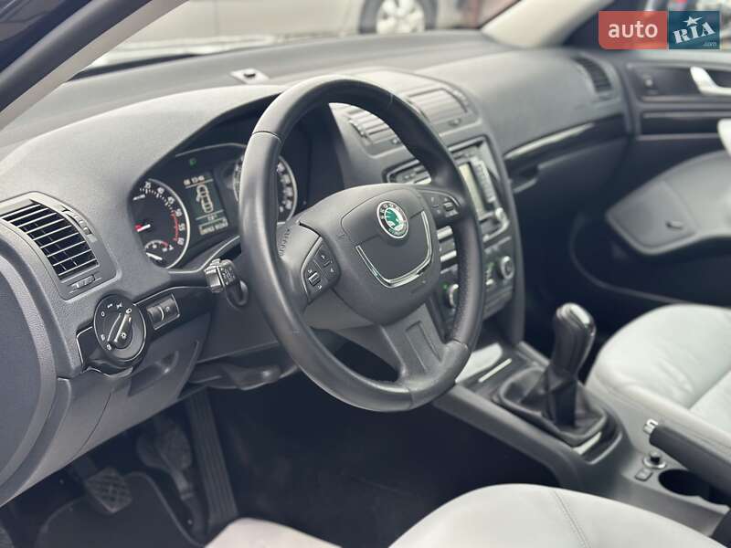 Универсал Skoda Octavia 2012 в Луцке фото 28 Универсал Skoda Octavia 2012 в Луцке