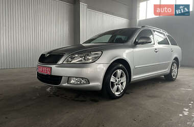 Универсал Skoda Octavia 2012 в Ровно