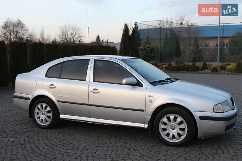 Ліфтбек Skoda Octavia 2004 в Жовкві фото 4 Ліфтбек Skoda Octavia 2004 в Жовкві