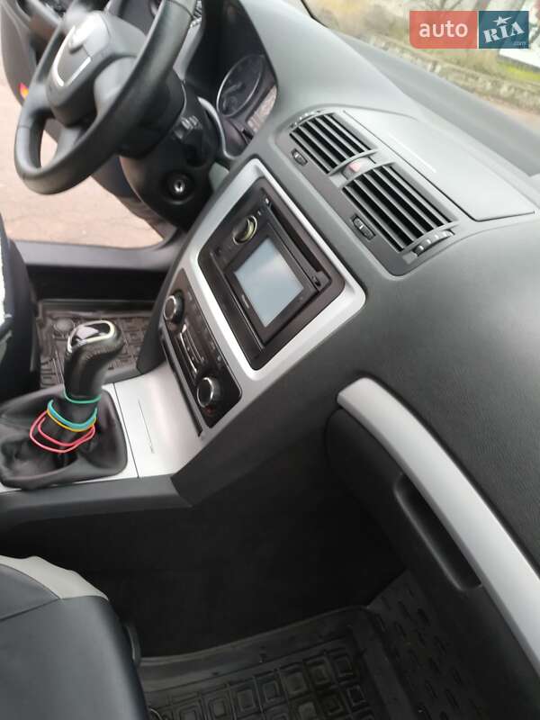 Универсал Skoda Octavia 2011 в Чернигове фото 16 Универсал Skoda Octavia 2011 в Чернигове